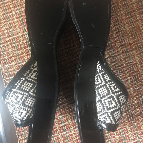 Corello Slip-On Sandals - Picture 8 of 8